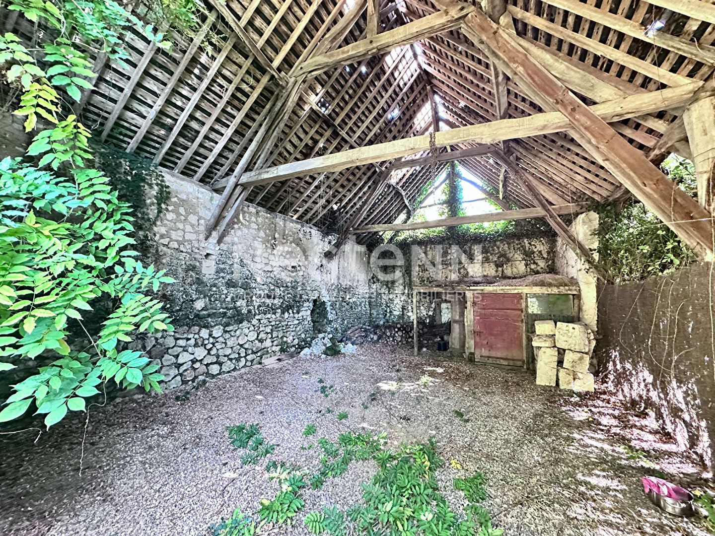 Maison de Maître en pierre à rénover - fort potentiel - Vaas (72)
