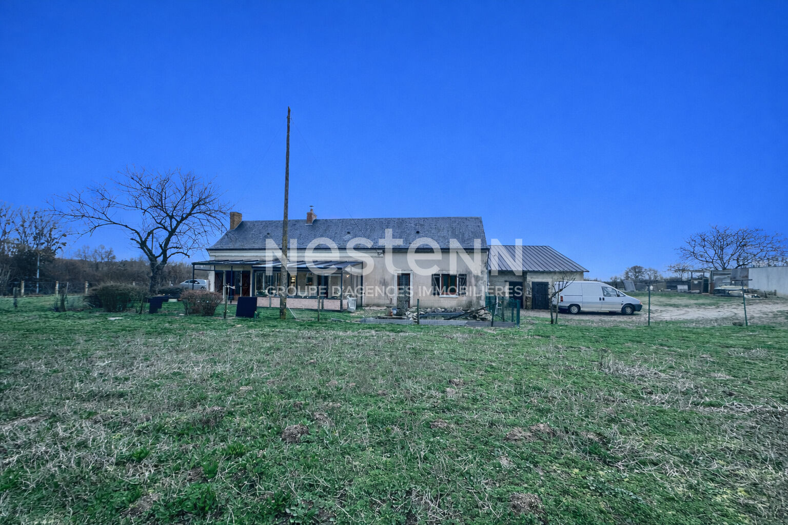 Vente charmante maison de campagne 120 m² avec garage et grand terrain clos d'environ 7746 m² à Coulongé (72800)