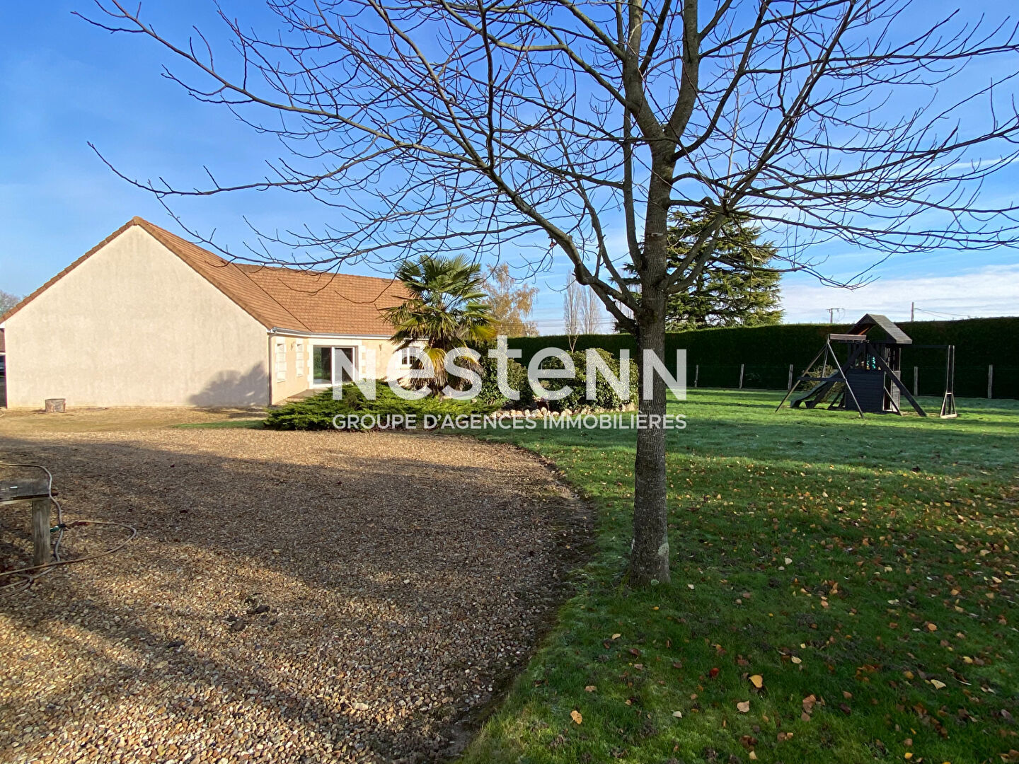 Belle propriété familiale de 202 m² à vendre avec 6 chambres, triple garage et beau terrain clos à Lavernat (72500)