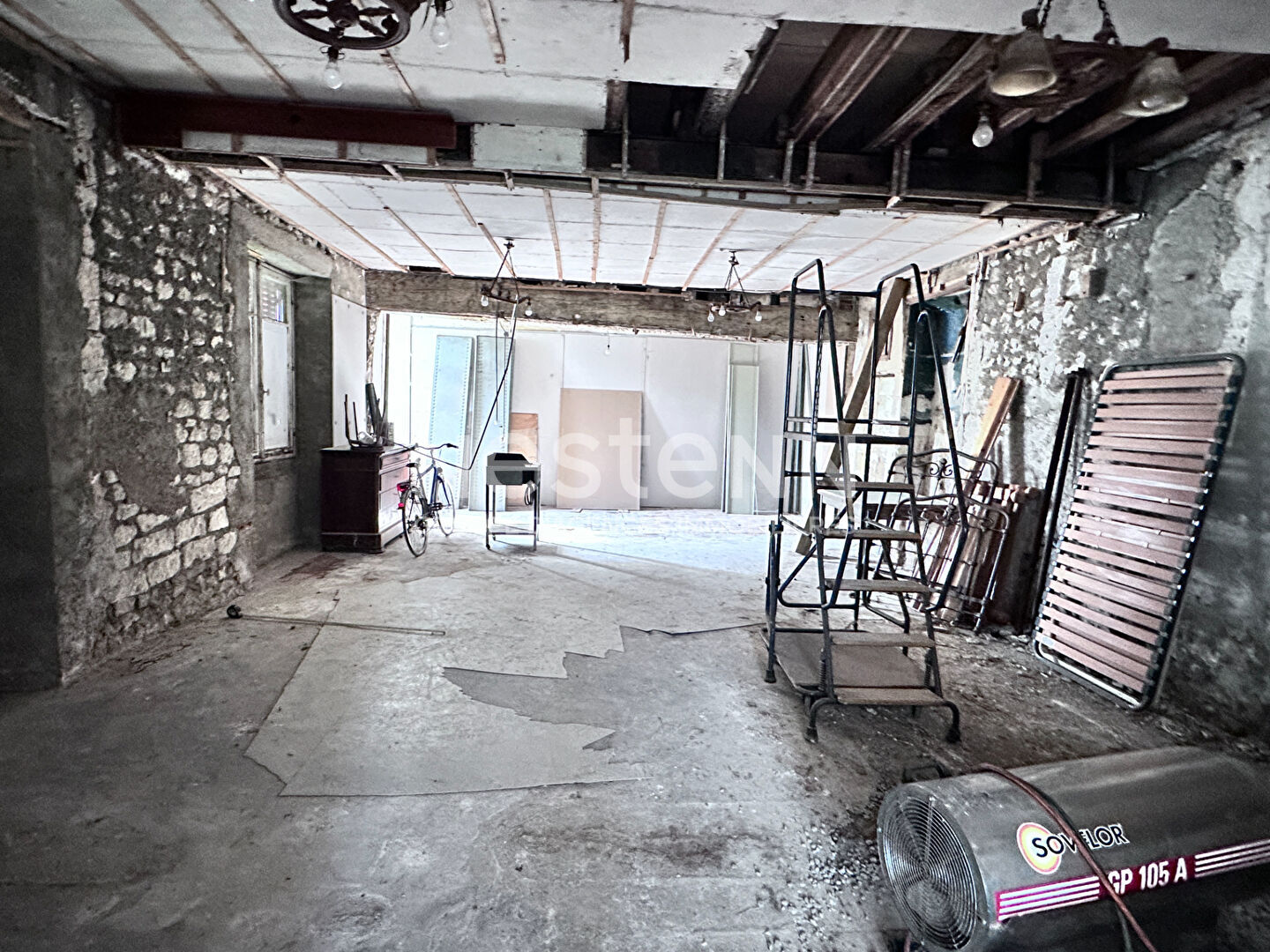 Maison ancienne à rénover à vendre à Vaas (72500) - 12 pièces, 305 m²