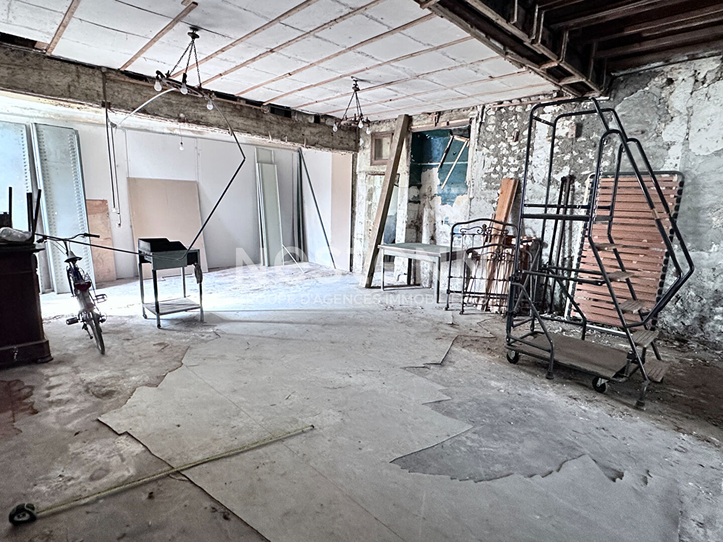 Maison ancienne à rénover à vendre à Vaas (72500) - 12 pièces, 305 m²