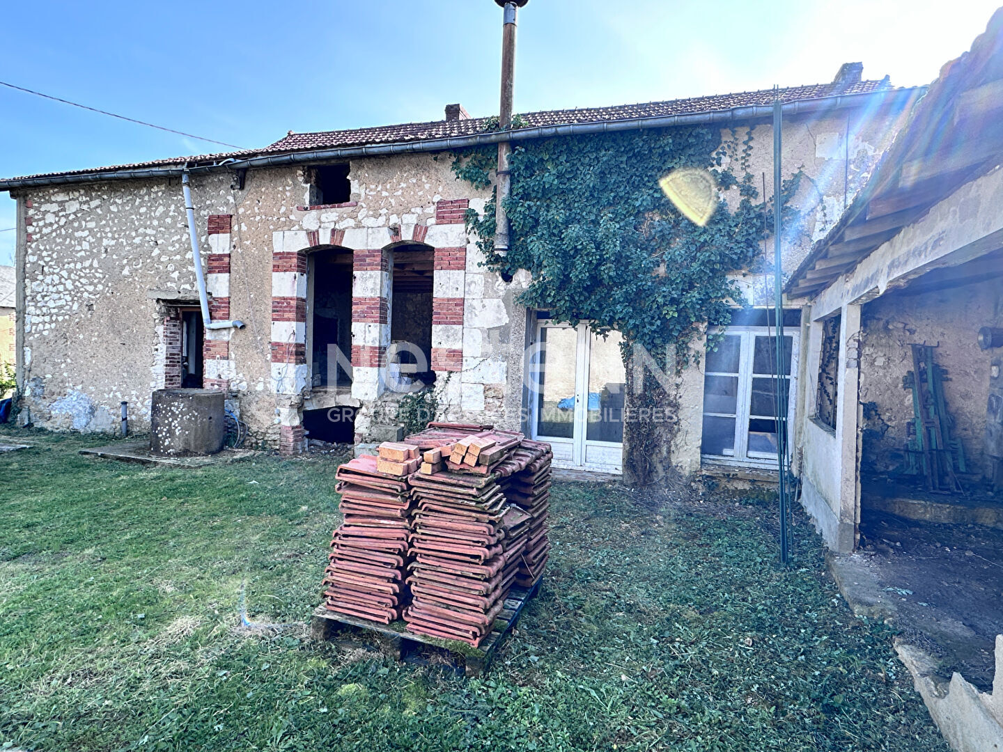Maison ancienne à rénover à vendre à Vaas (72500) - 12 pièces, 305 m²