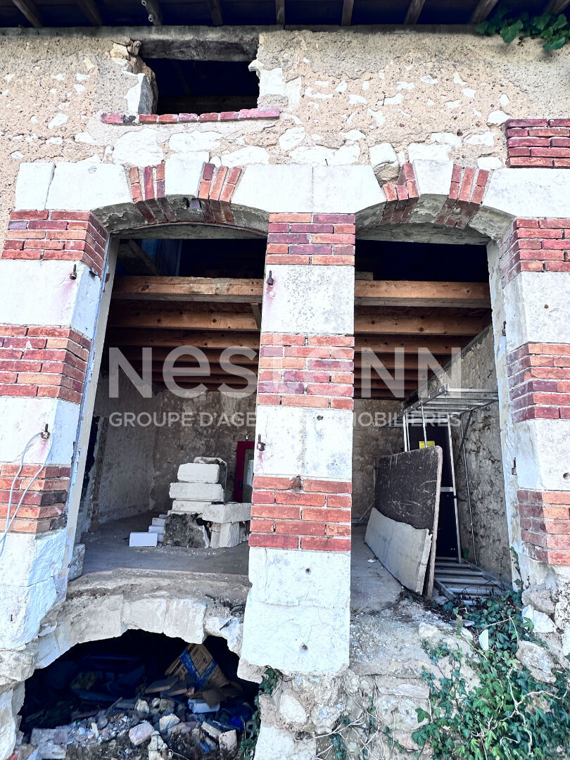 Maison ancienne à rénover à vendre à Vaas (72500) - 12 pièces, 305 m²