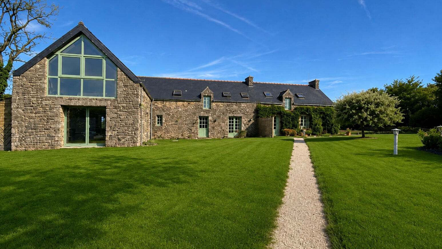 Maison 7 pièces 252 m² · à Saint-Barthélemy · 252 m² · 640 000 €