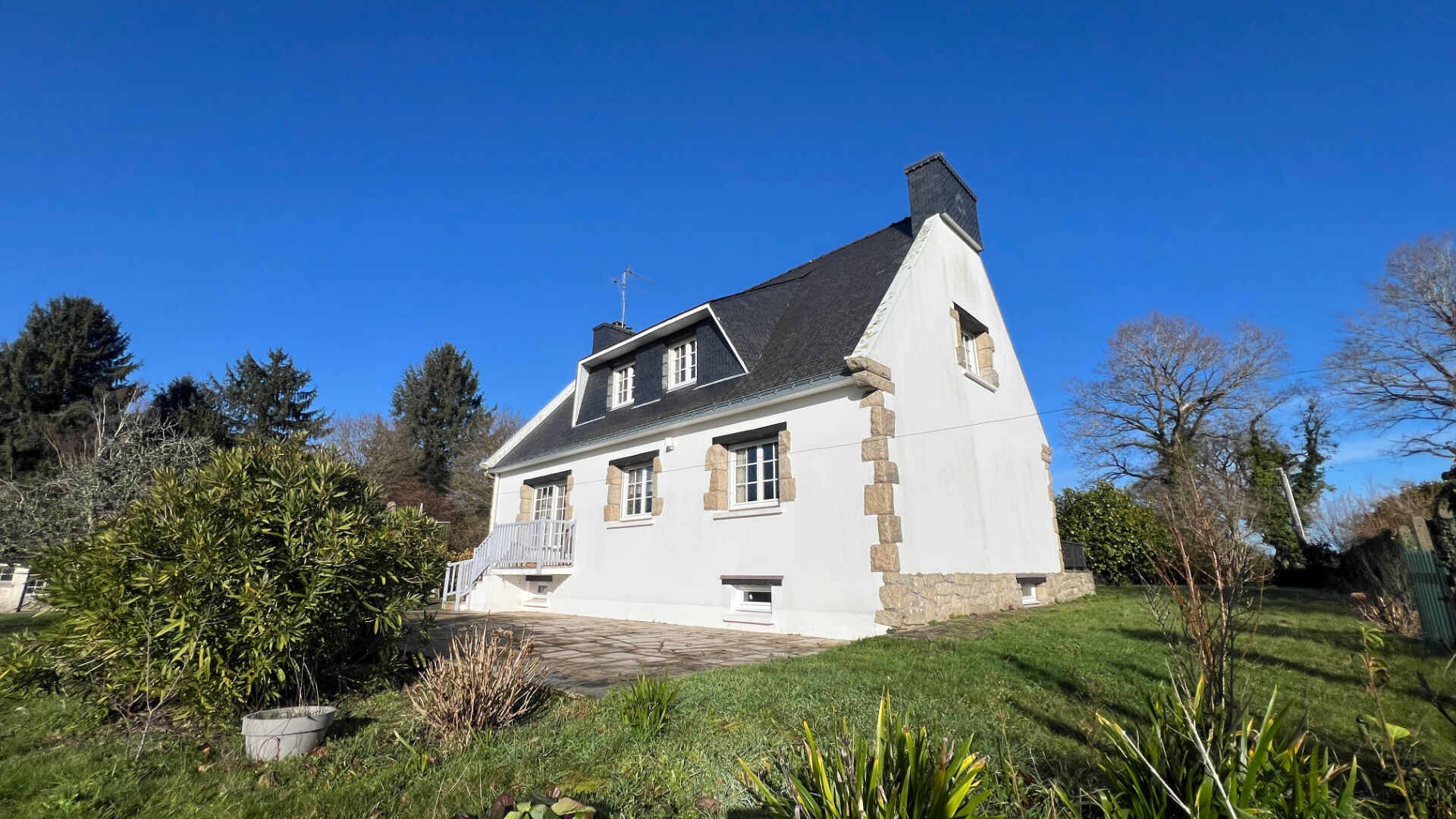 Maison 8 pièces 155 m² · à Pluneret · 155 m² · 377 280 €