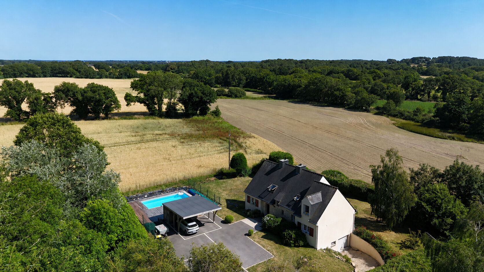 Maison 7 pièces 150 m² · à Plougoumelen · 150 m² · 685 000 €