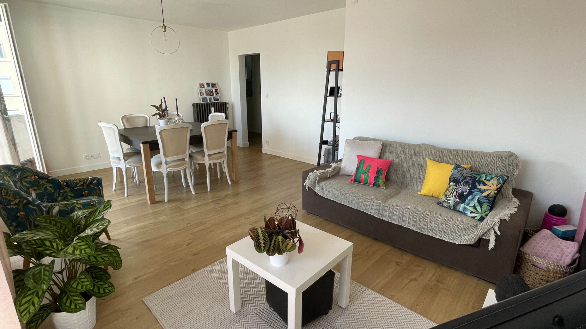 A vendre Angers Est residence le Puy Garnier. Appartement type 3