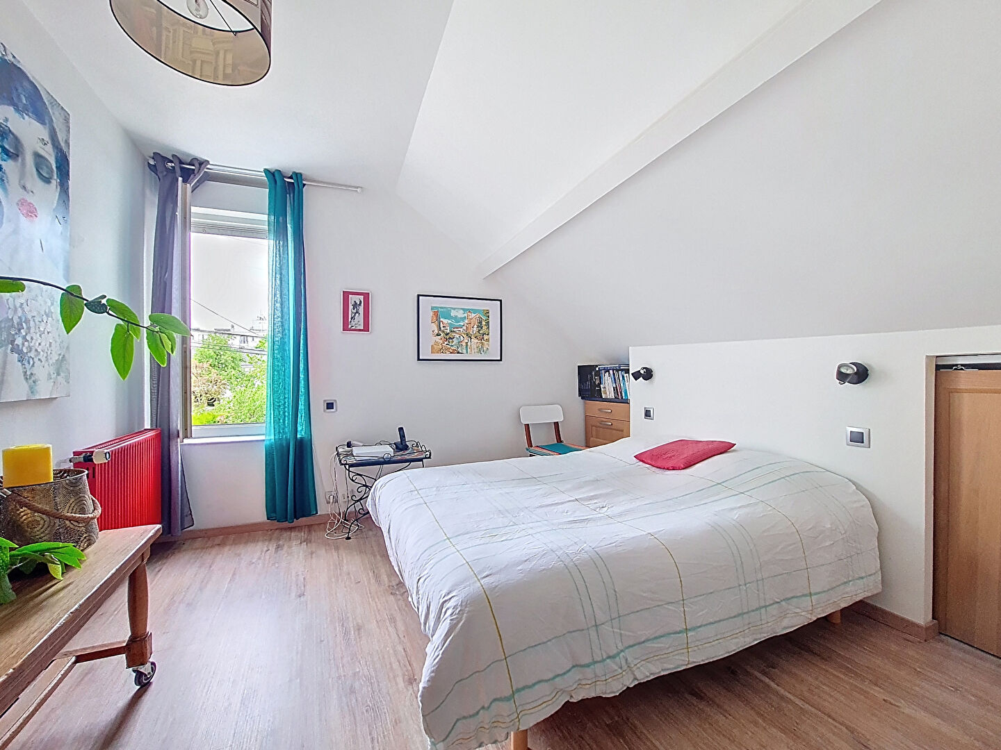 ORLEANS - MAISON ANNEES 30 - 130M2 au sol - 5 CHAMBRES - DOUBLE GARAGE - STUDIO INDEPENDANT louable - JARDIN ARBORE