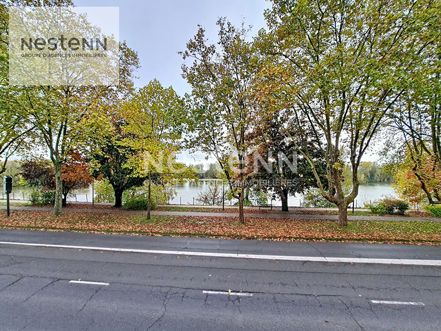 ORLEANS - BORDS DE LOIRE - T3 - SEJOUR EXPOSE PLEIN SUD AVEC TERRASSE - RESIDENCE RECENTE - ASCENSEUR - 3 PLACES DE STATIONNEMENT