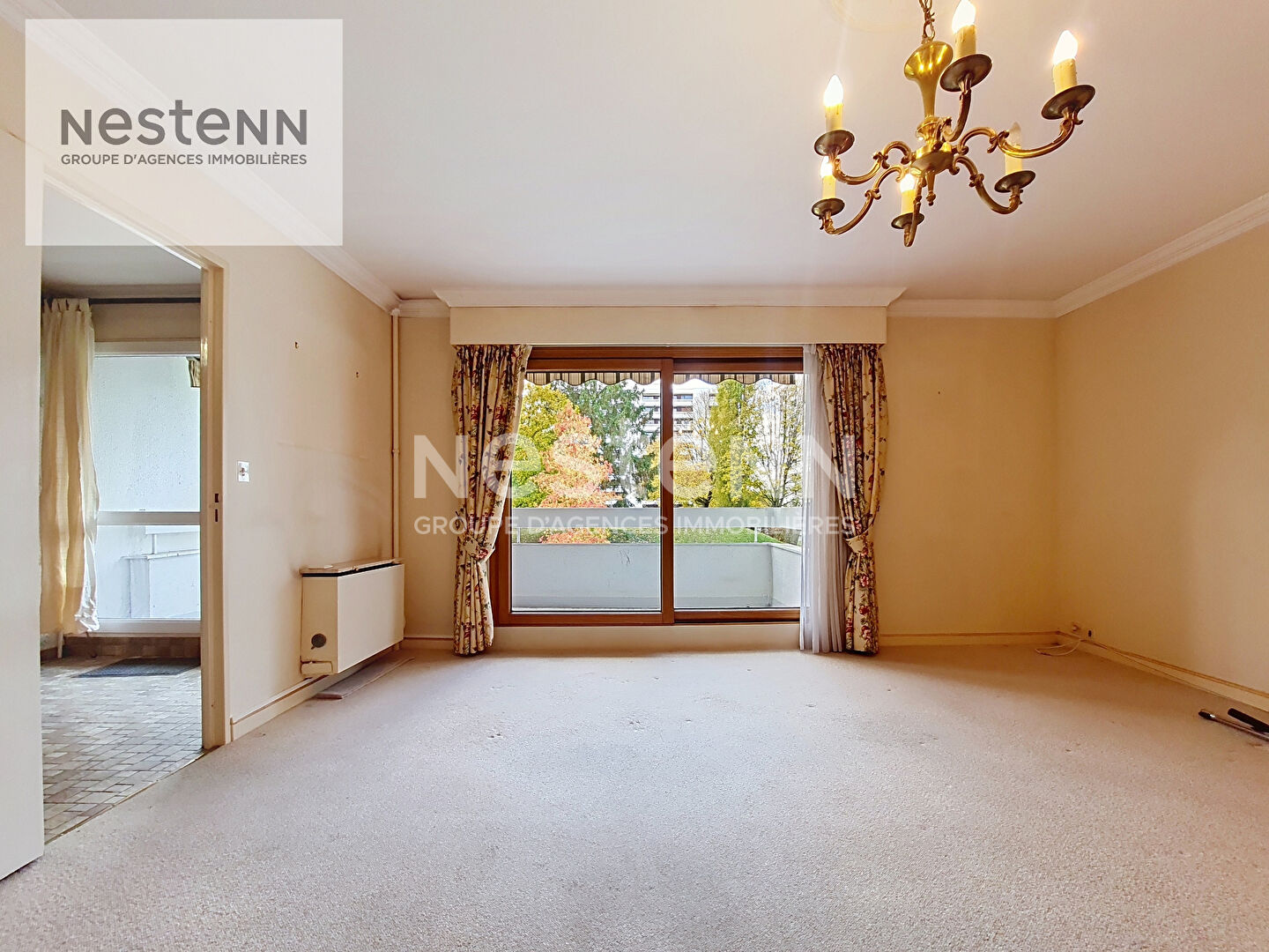 ORLEANS - LES BEAUMONTS - T3 - LUMINEUX (exposé OUEST) - BALCON - PLACE DE STATIONNEMENT - RAVALEMENT + ISOLATION - DPE D !