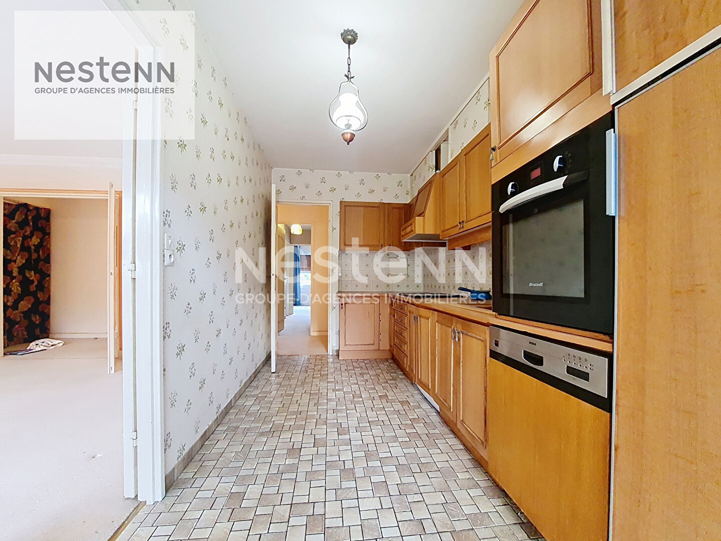 ORLEANS - LES BEAUMONTS - T3 - LUMINEUX (exposé OUEST) - BALCON - PLACE DE STATIONNEMENT - RAVALEMENT + ISOLATION - DPE D !