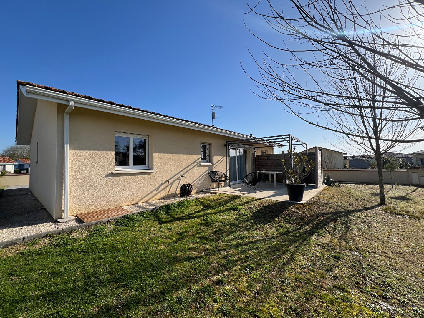 A vendre Maison contemporaine de plain-pied Campet Et Lamolere 2 chambres piscine
