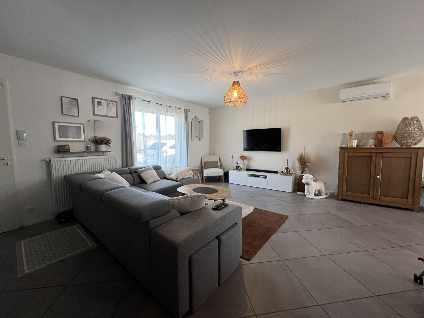 A vendre Maison contemporaine de plain-pied Campet Et Lamolere 2 chambres piscine