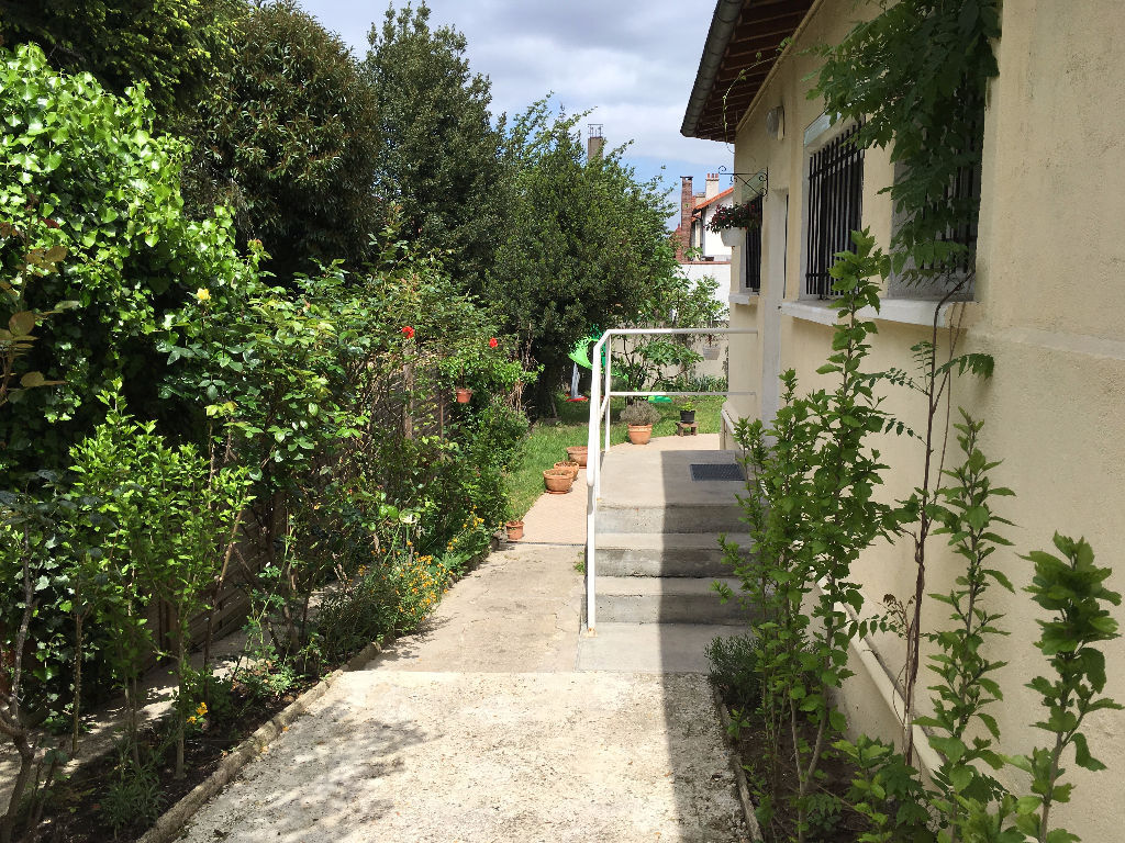 Maison 3 pièces 50 m² · à Epinay sur Seine · 50 m² · 235 000 €