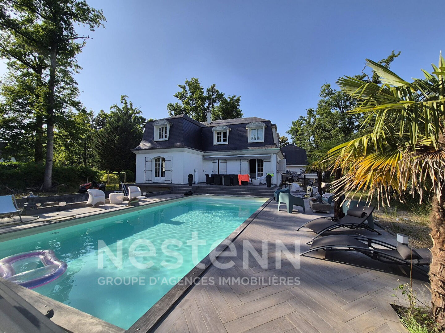 Maison Lamorlaye 5 pièce(s) environ 200M² + dépendances