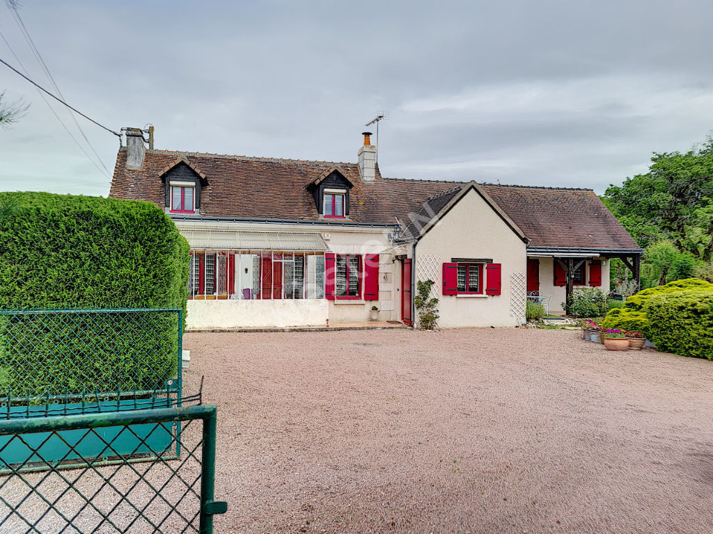 Maison 8 pièces 130 m² · à Chambourg sur Indre · 130 m² · 241 200 €