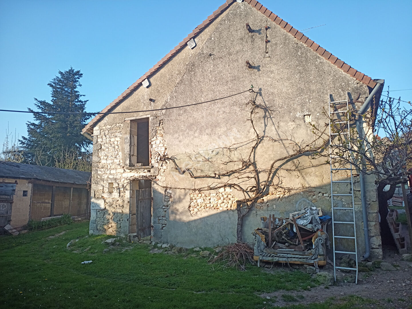 Maison Saint Cyran Du Jambot 3 pieces 63 m2