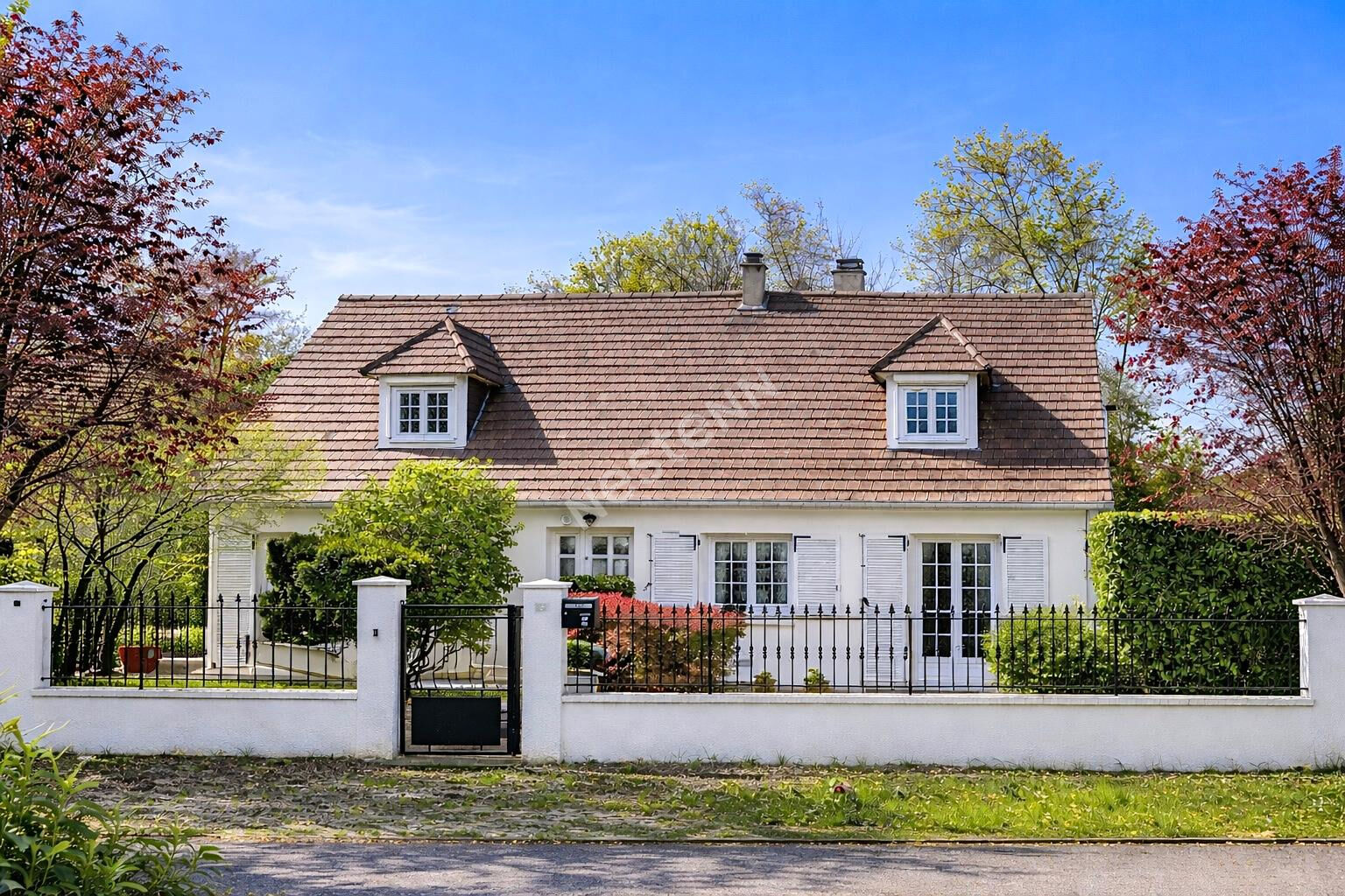 Maison 7 pièces 175 m² · à Chaumontel · 175 m² · 499 000 €