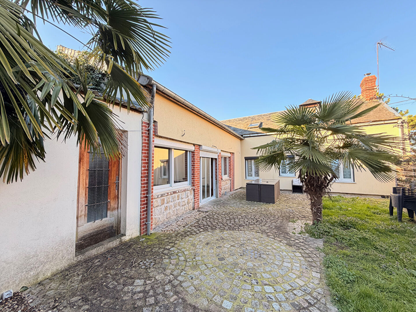 Maison 6 pièces 131 m² · à Noailles · 131 m² · 201 550 €