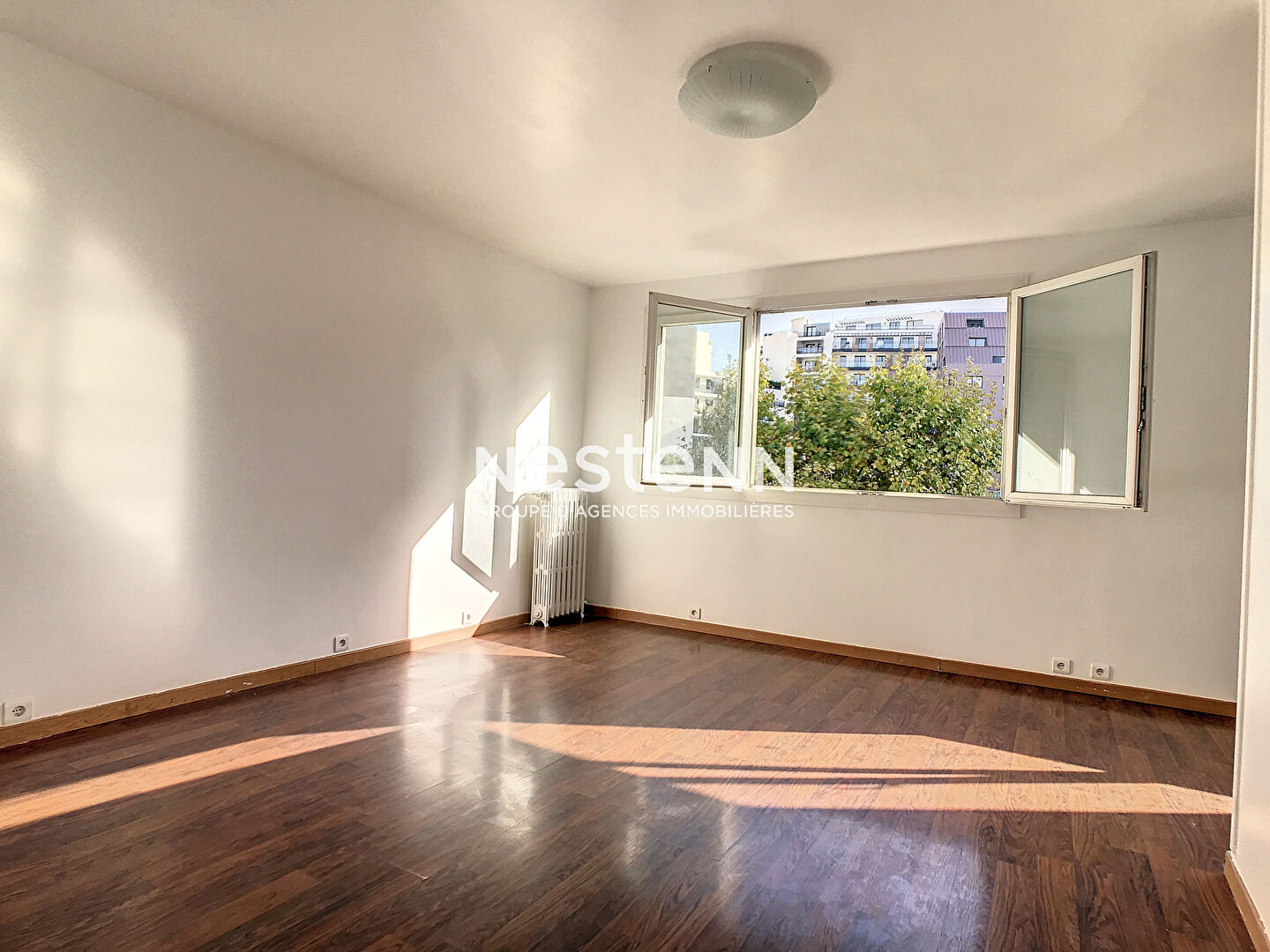 IssylesMoulineaux LA FERME / RER C Appartement 4 pieces de 64,49m2 au pied de la future IssylesMoulineaux LA FERME / RER C Appartement 4 pieces de 64,49m2 au pied de la future