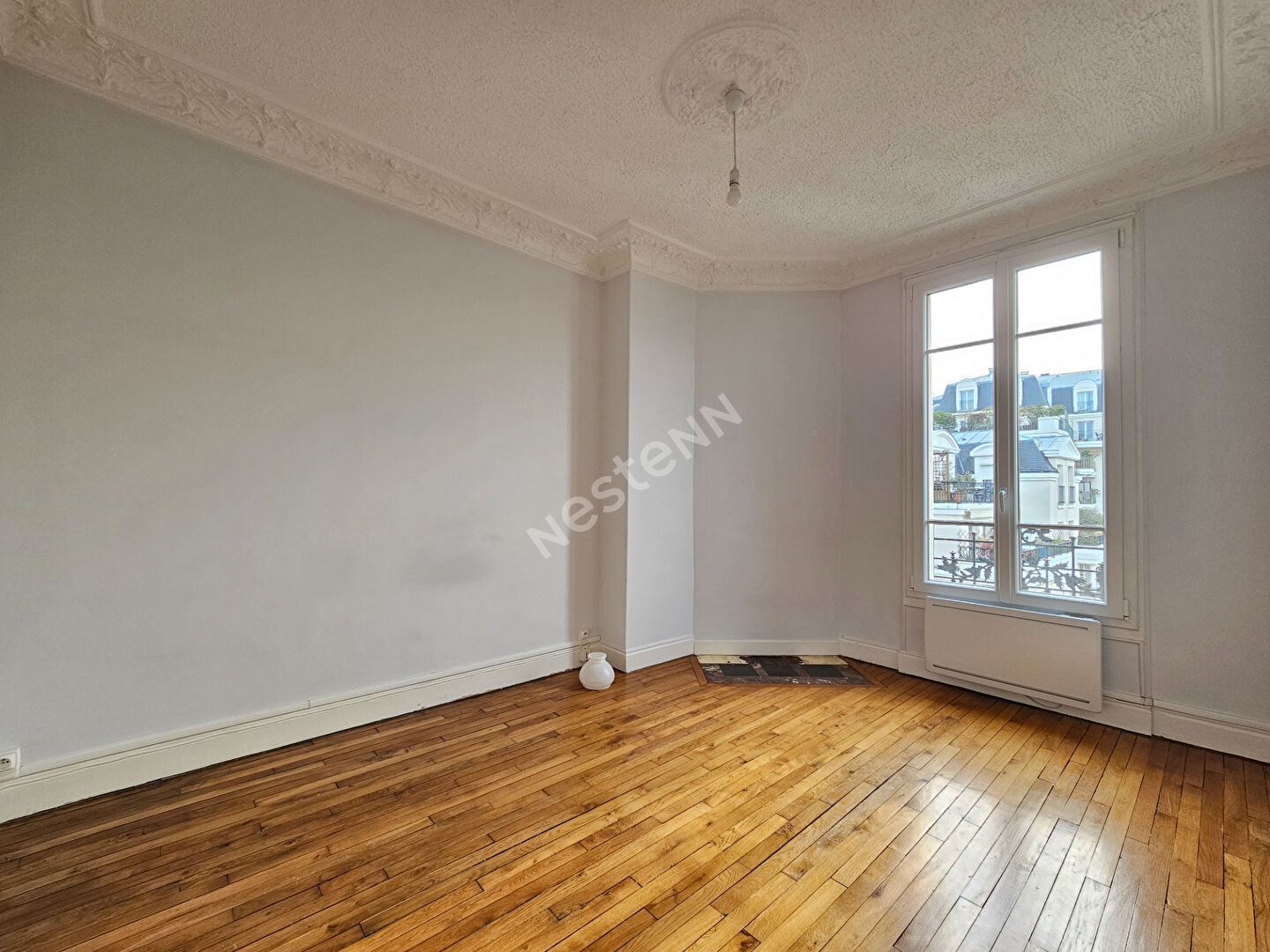 PUTEAUX MAIRIE Appartement Puteaux 3 pièce de 47m² -CHARME
