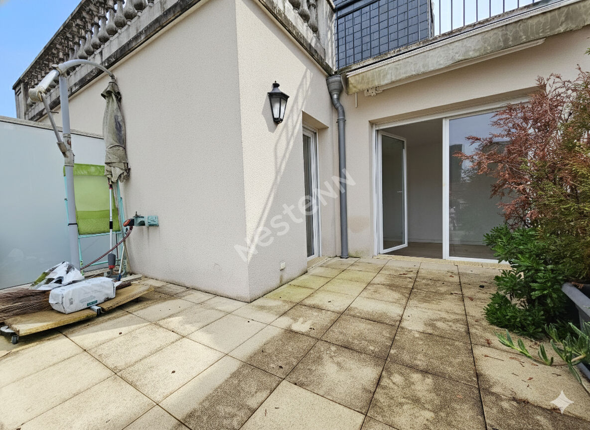 Puteaux Mairie : Appartement de Standing de 3 pièces avec 2 terrasses, cave et Parking