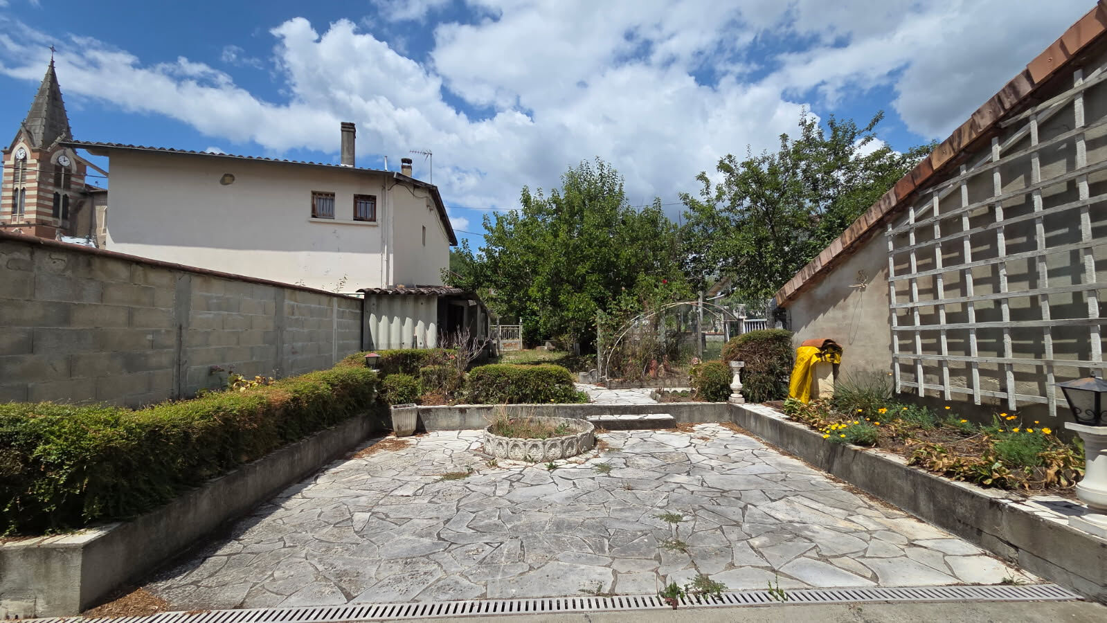 Maison 5 pièces 172 m² · à Lamothe Capdeville · 172 m² · 182 500 €
