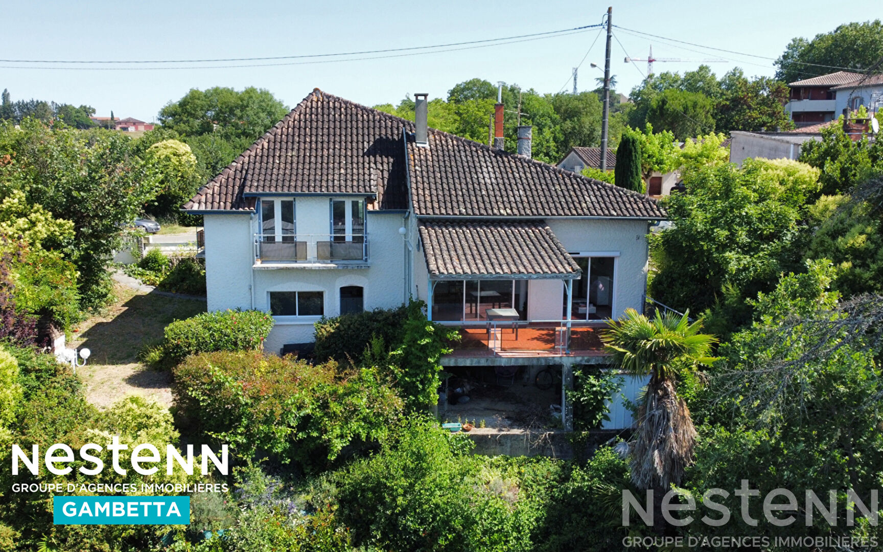 Maison 7 pièces 183 m² · à Lafrancaise · 183 m² · 235 000 €