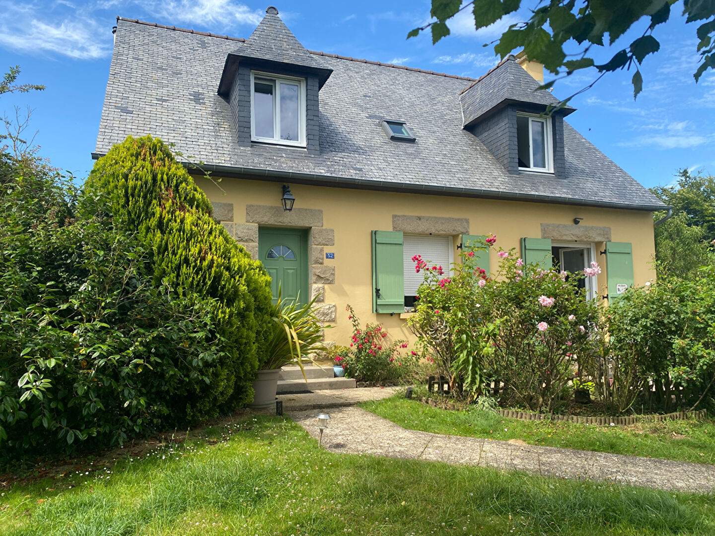 Maison 8 pièces 135 m² · à Saint-Judoce · 135 m² · 383 450 €