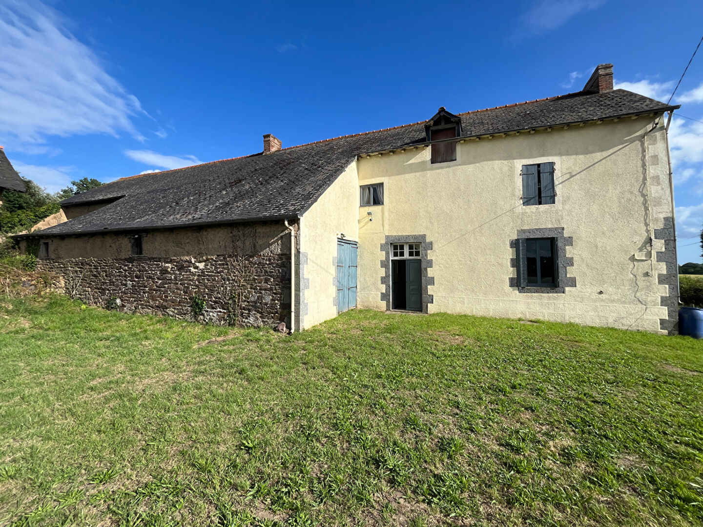 Maison 4 pièces 183 m² · à Loscouet sur Meu · 183 m² · 149 800 €