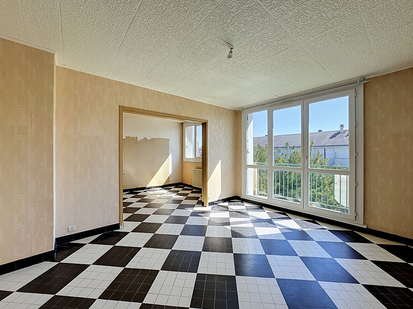 Appartement 5 pièces 88 m² · à Tours · 88 m² · 144 000 €