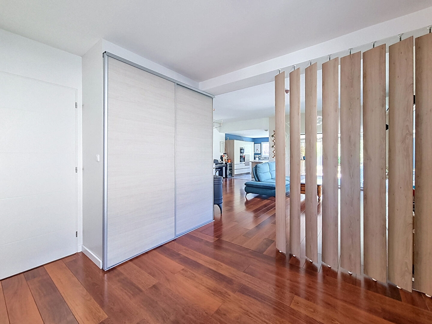TOURS NORD - QUARTIER MONCONSEIL - MAISON 5 PIECES AVEC 3 CHAMBRES 132.78 m2 AVEC JARDIN ET GARAGE