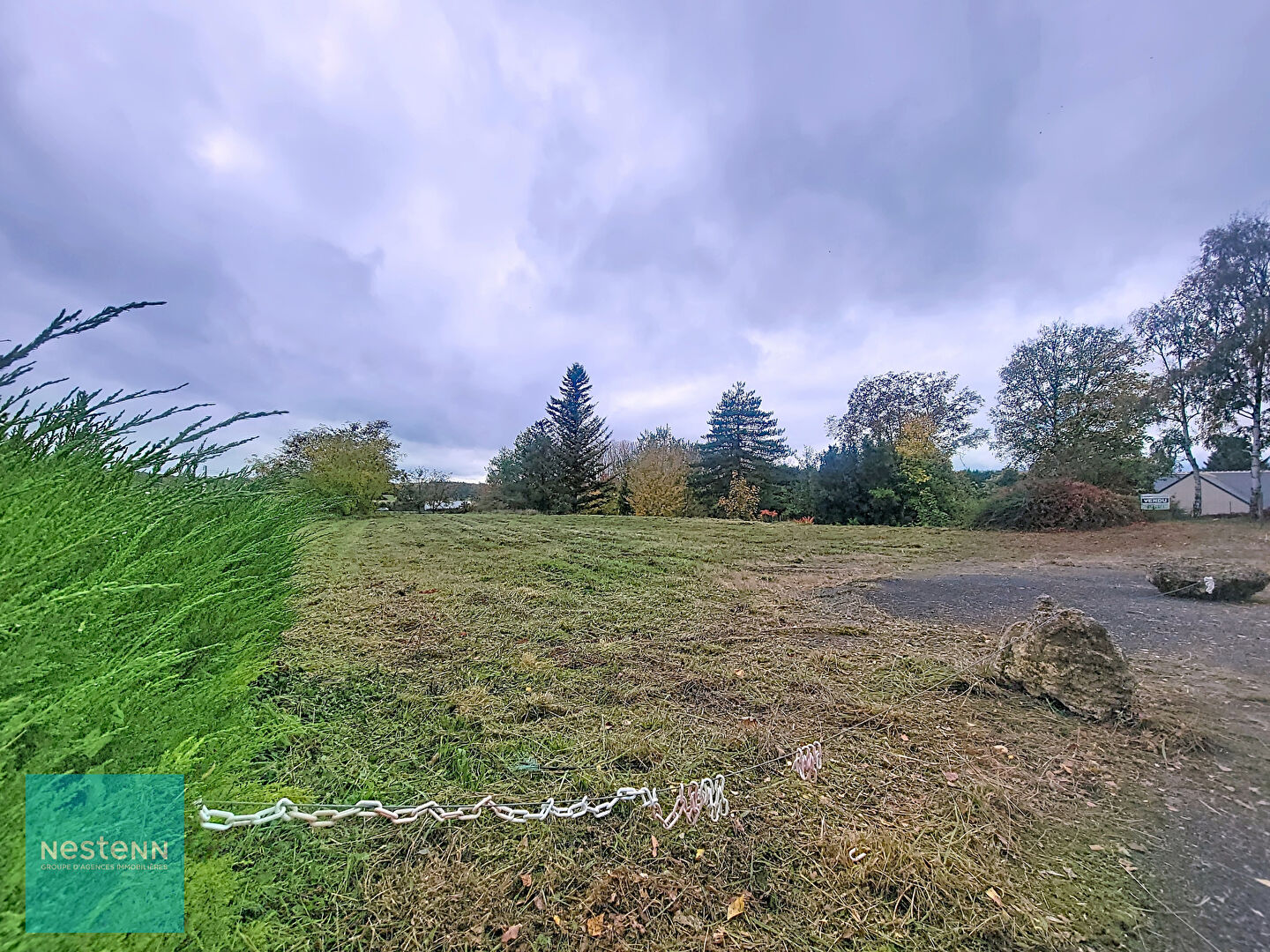 Terrain 1317 m² · à Dierre · 46 000 €