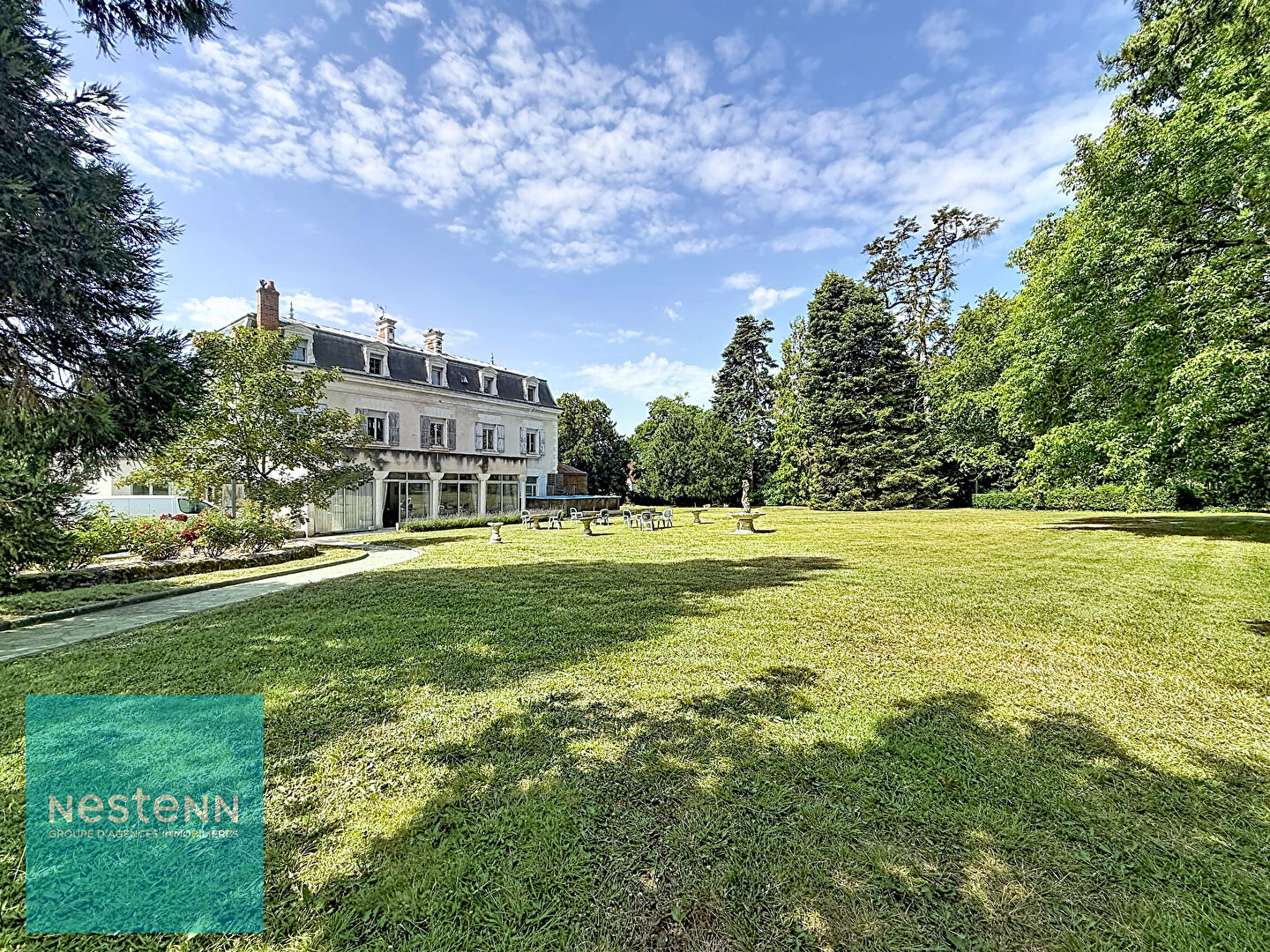 Maison 15 pièces 540 m² · à Chenonceaux · 540 m² · 832 000 €