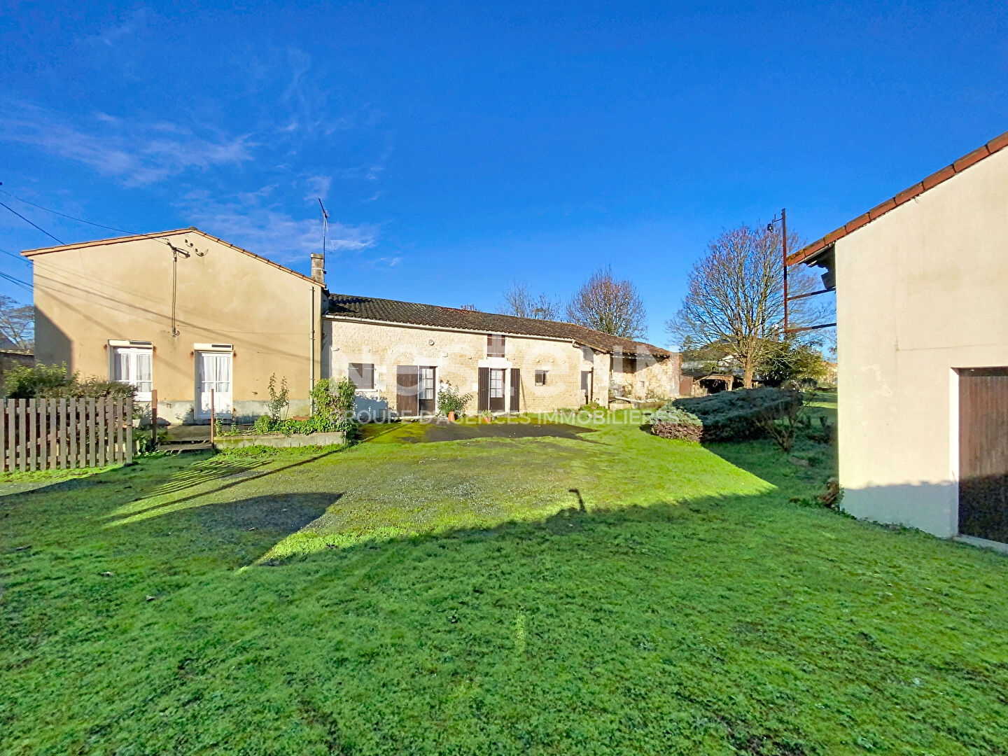 Maison à rénover à Benet 230m²