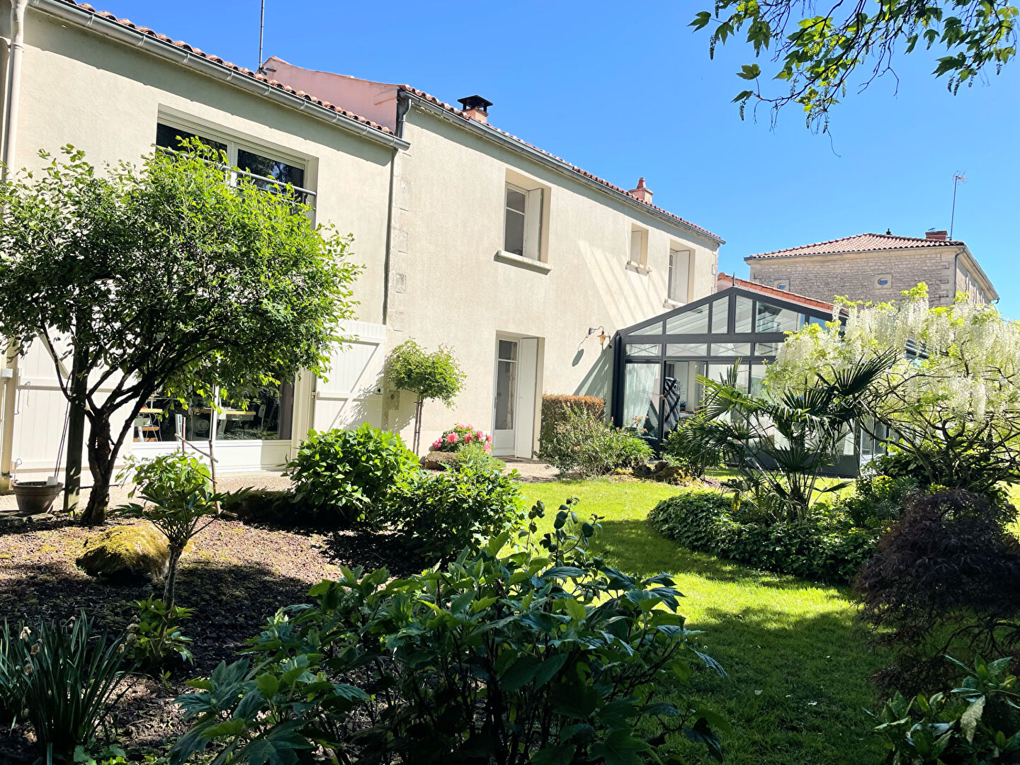 Maison 4 pièces 175 m² · à Fontenay le Comte · 175 m² · 359 000 €