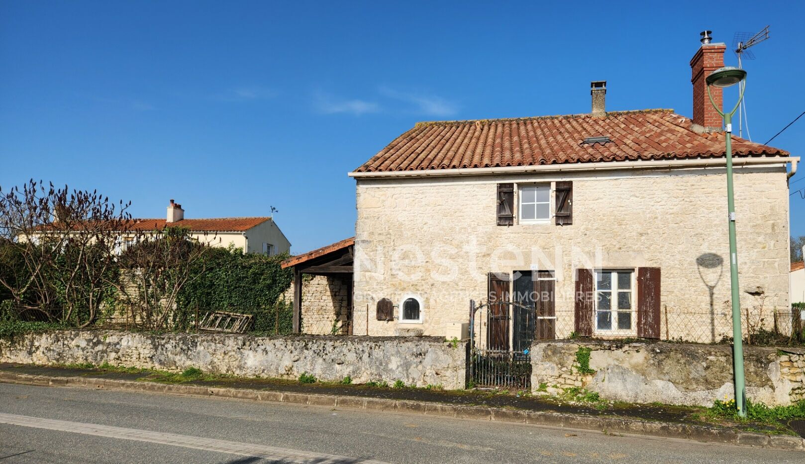 Maison 6 pièces 164 m² · à Doix les Fontaines · 164 m² · 158 100 €