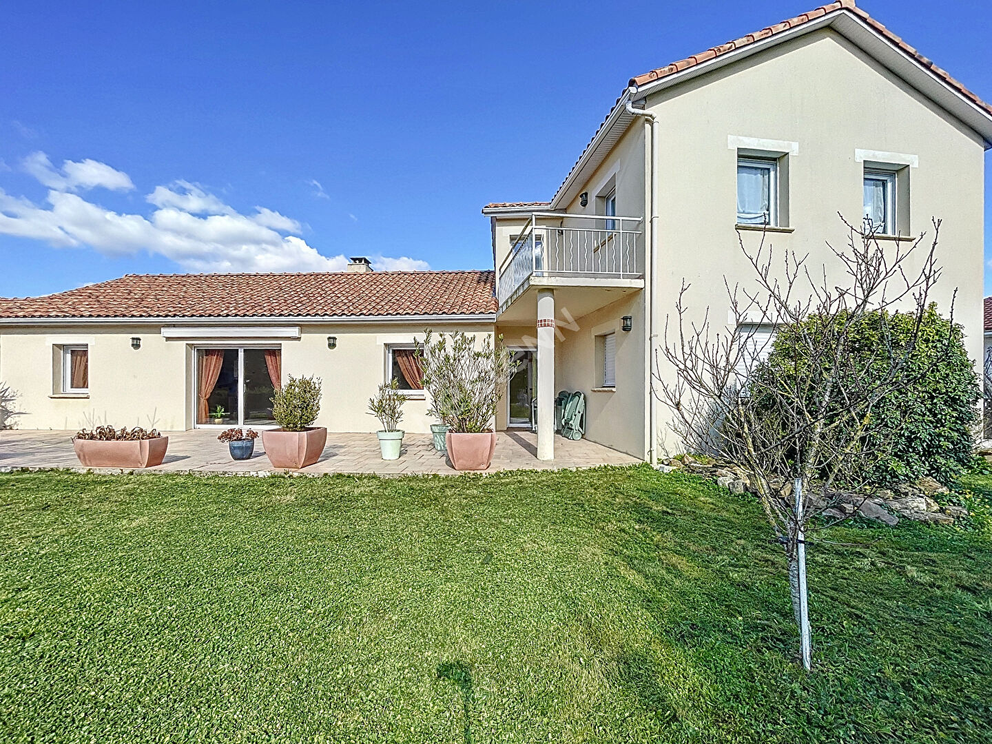 Maison Saint Philbert De Grand Lieu 10 pièce(s) 266 m2