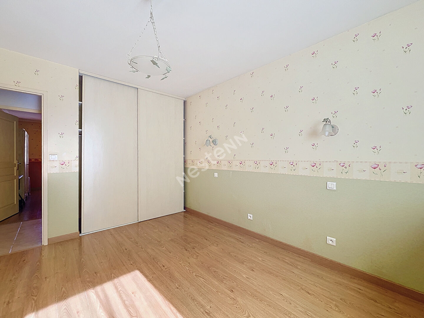 Maison Saint Philbert De Grand Lieu 10 pièce(s) 266 m2