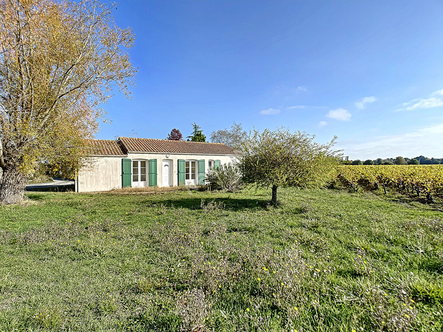 Maison De Plain pied A Vendre A Vallet En Hameau Proche Bourg Et Gare 