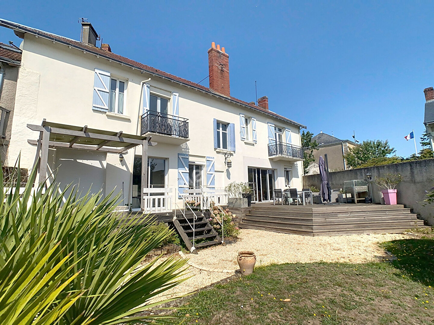 Maison Vallet 7 pièce(s) 220 m2