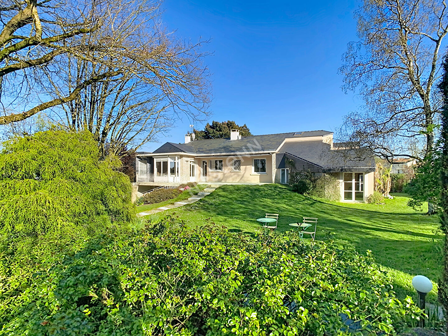 Maison 9 pièces 272 m² · à Saint Macaire en Mauges · 272 m² · 333 840 €