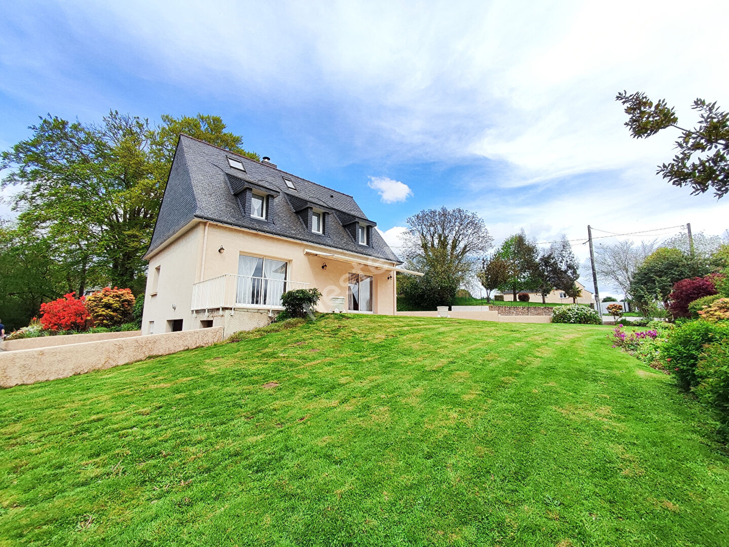 MOUSTOIR AC proche du centre Maison a vendre 4 chambres 2100 M2 de