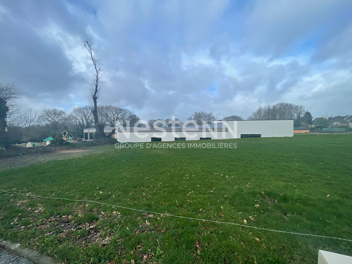 Terrain Locqueltas 420 m² viabilisé · 99 975 €