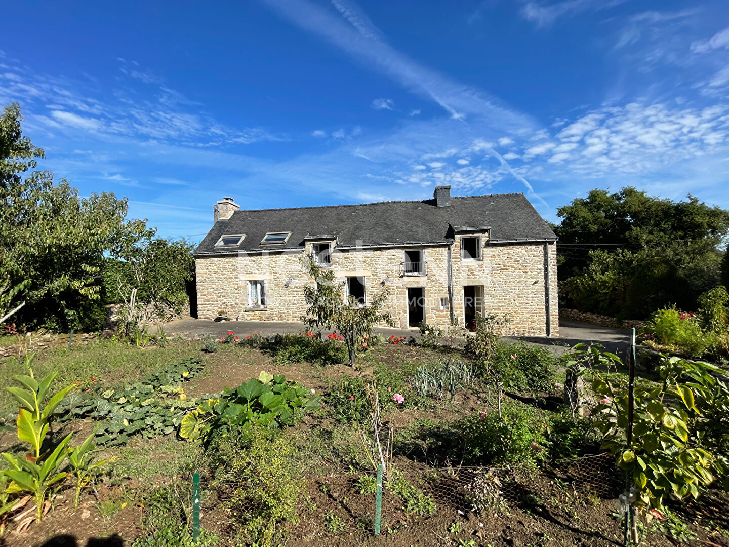Maison 8 pièces 132 m² · à Locqueltas · 132 m² · 273 000 €