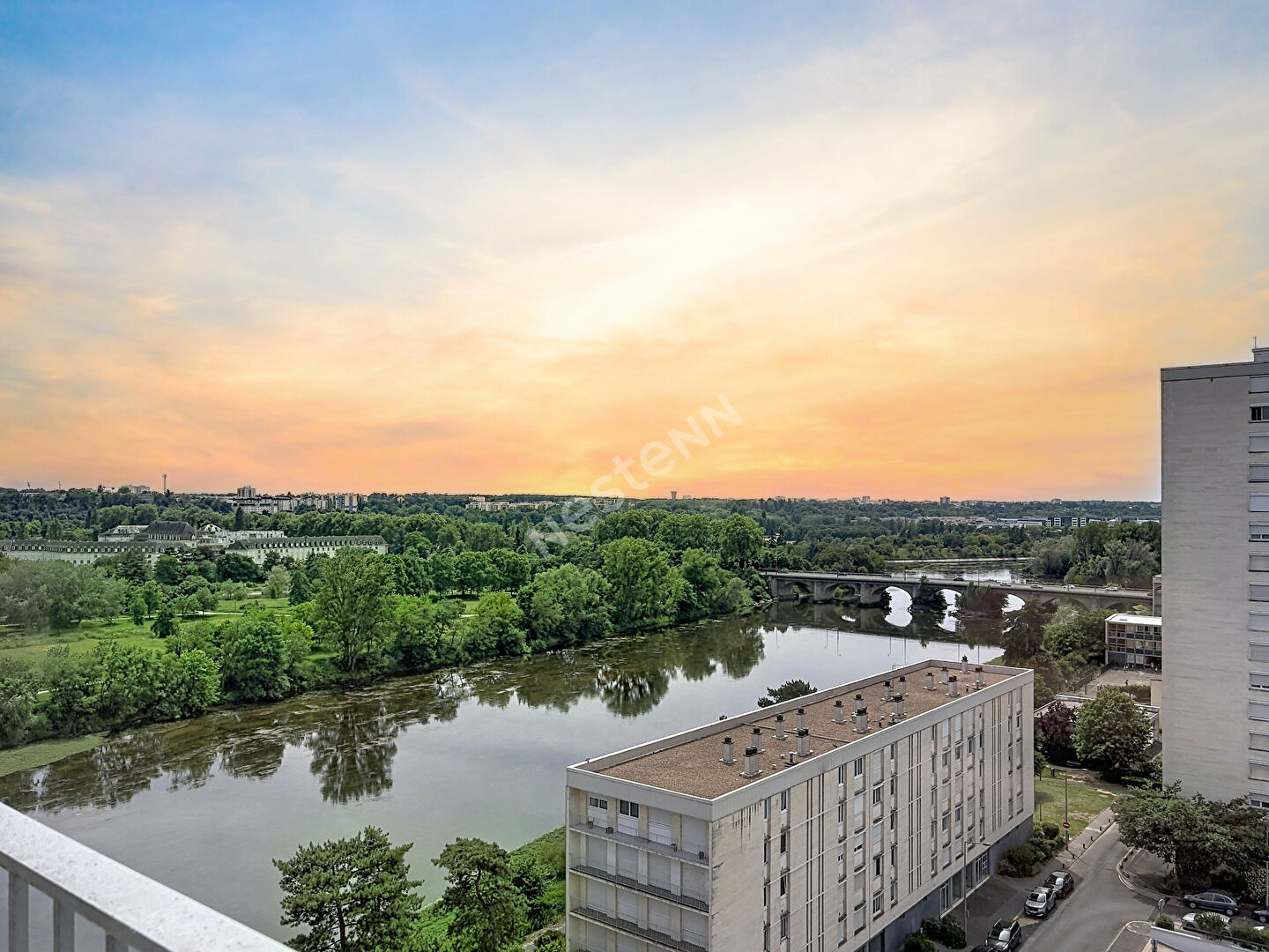 Appartement 3 pièces 74 m² · à Tours · 74 m² · 106 000 €
