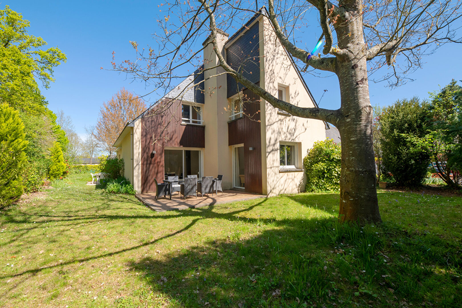 Maison 7 pièces 144 m² · à Chavagne · 144 m² · 425 000 €