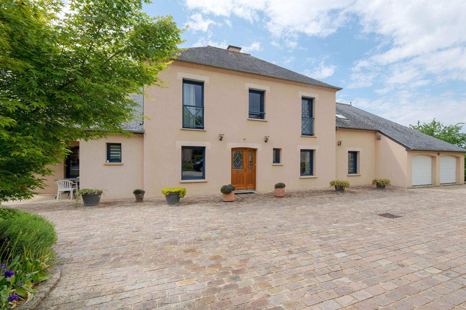 Maison 8 pièces 220 m² · à Mordelles · 220 m² · 612 000 €