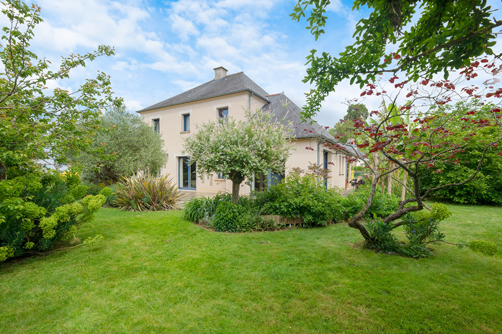 Maison 8 pièces 220 m² · à Le Rheu · 220 m² · 612 000 €