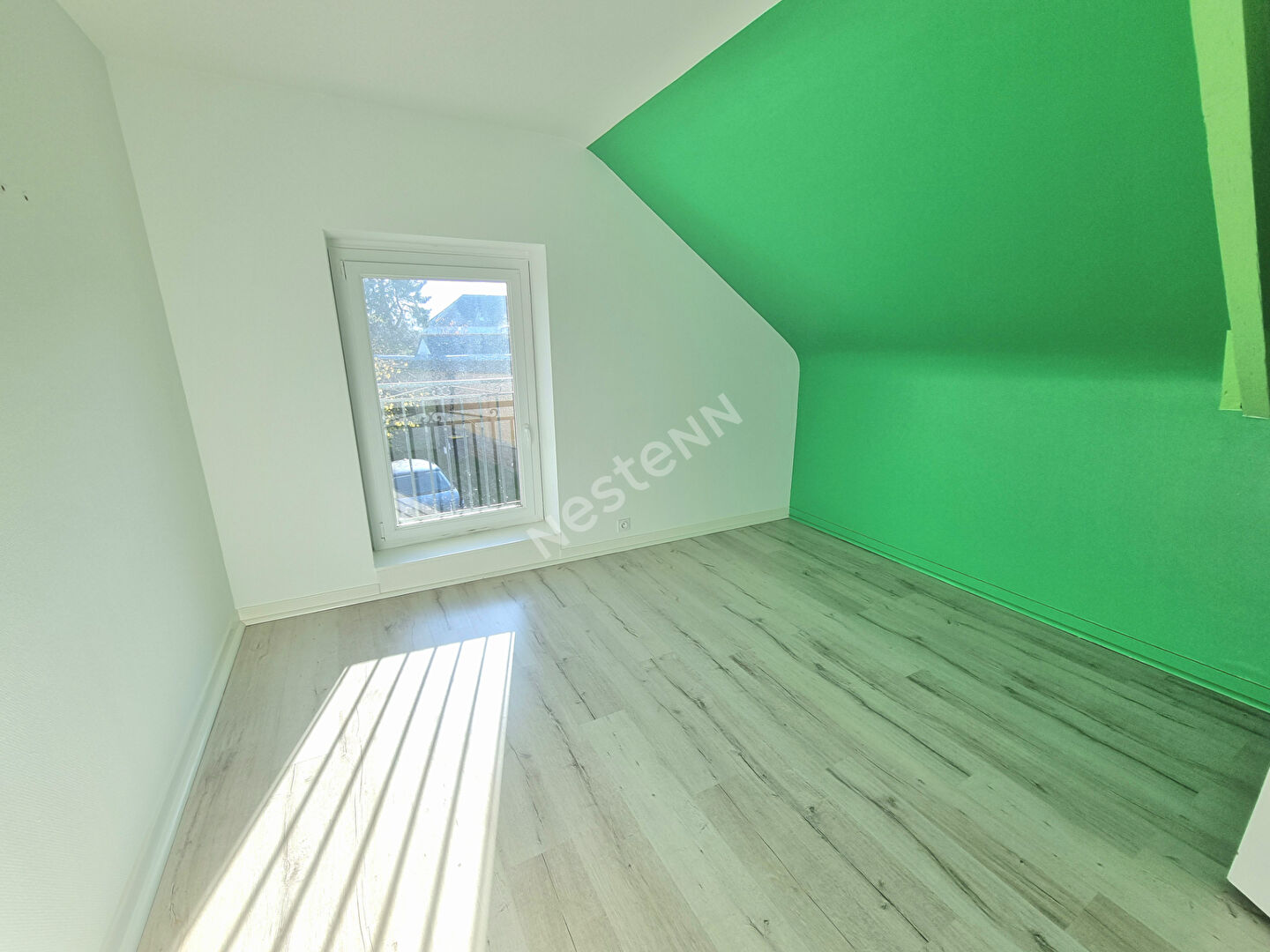 A vendre à MELESSE, appartement Type 3 en duplex de 63m² habitable, 73m² au sol, deux chambres